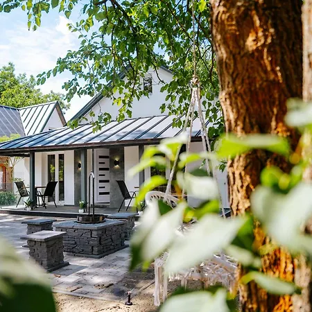 Poseidon * Pilismarot